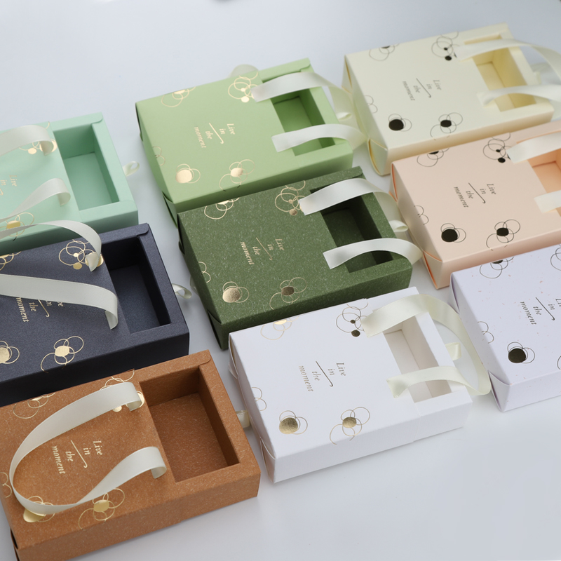 персонализированная упаковка ювелирных изделий