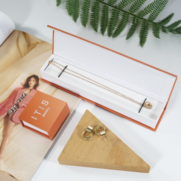 персонализированная упаковка ювелирных изделий